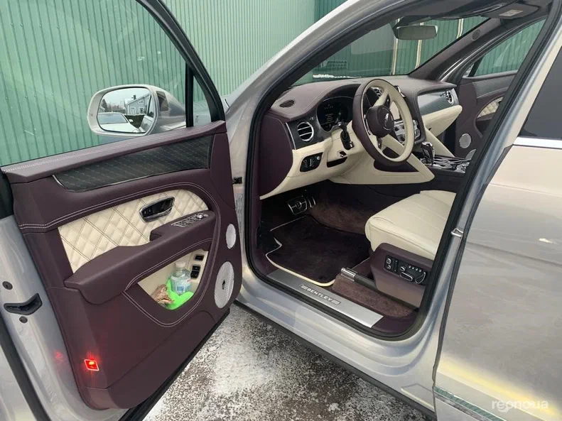 Bentley Continental 2021 - 13