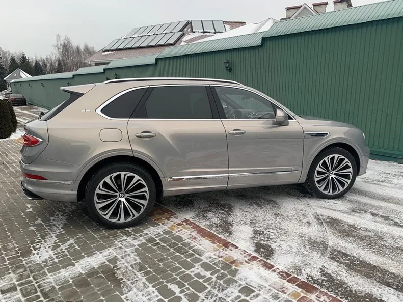 Bentley Continental 2021