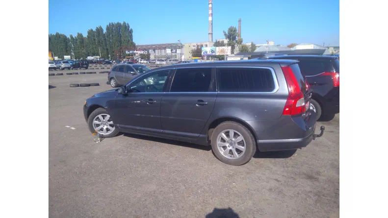 Volvo V70 2010