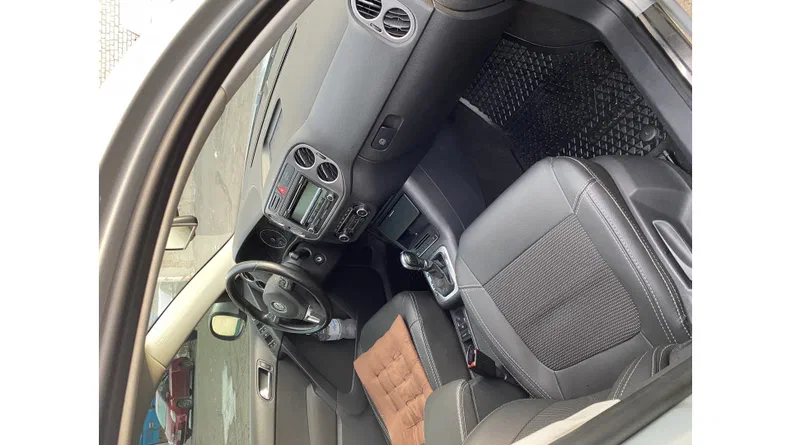 Volkswagen Tiguan 2010 - 10