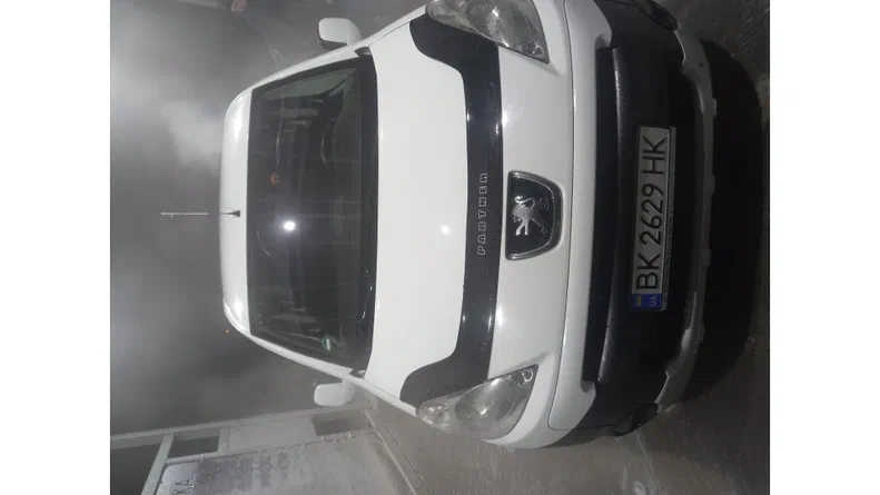 Peugeot Partner 2008 - 12