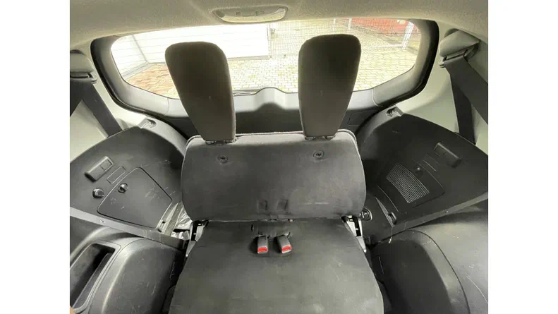 Mitsubishi Outlander 2011 - 16