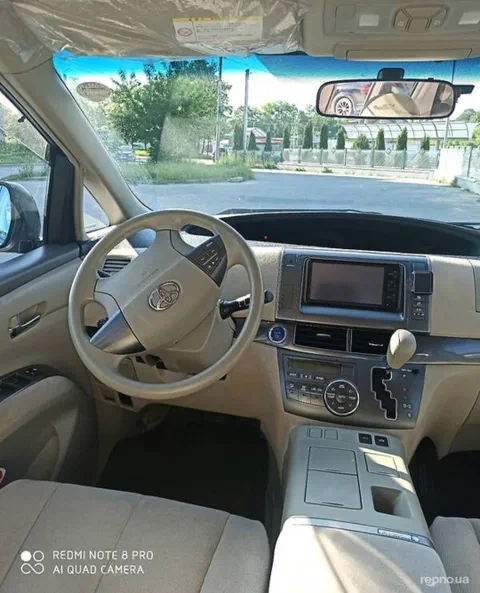 Toyota Estima 2010 - 6