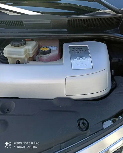 Toyota Estima 2010 - 15