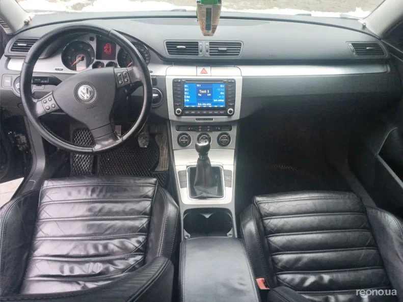 Volkswagen Passat 2005 - 7