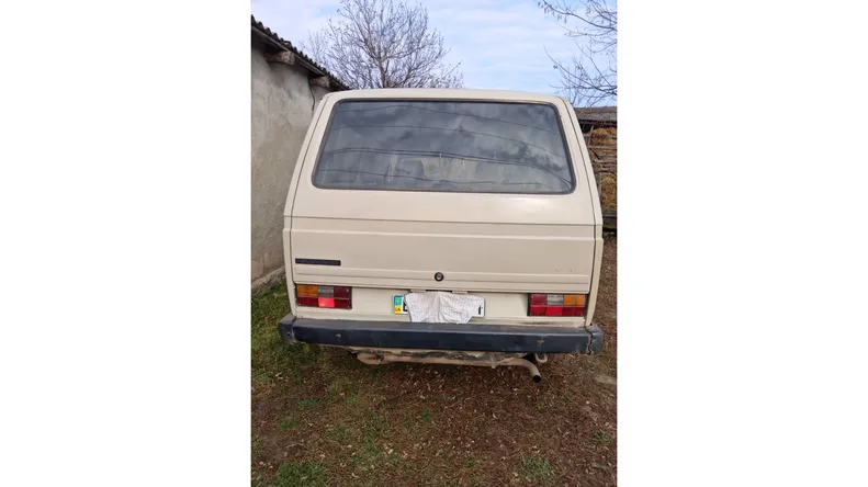 Volkswagen  T3 Caravelle 1985 - 7