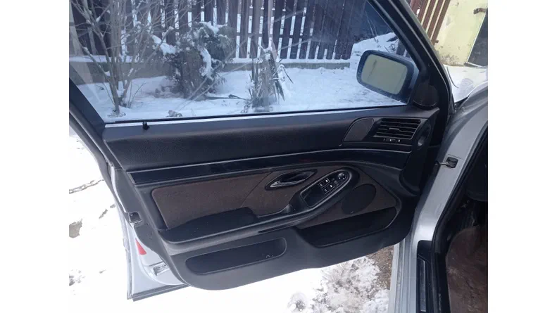 BMW 5 серія 1996 - 8