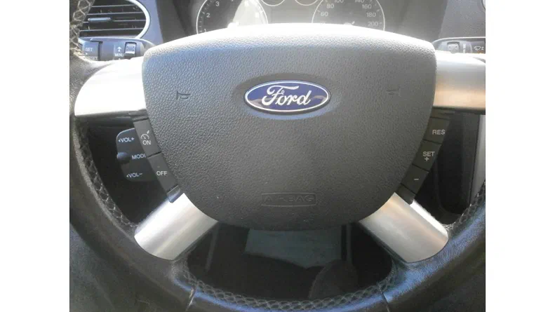 Ford Focus 2005 - 12