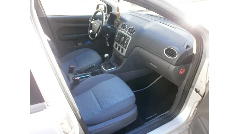 Ford Focus 2005 - 9