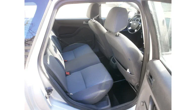 Ford Focus 2005 - 10