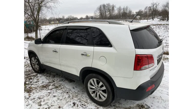 Kia Sorento 2011 - 6