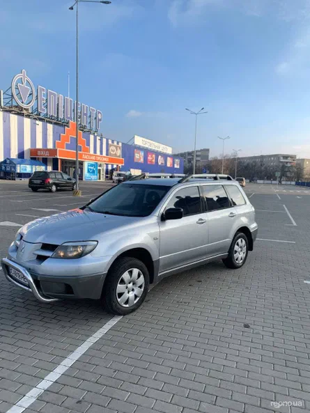 Mitsubishi Outlander 2003