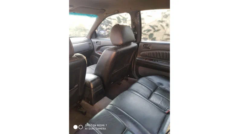 Nissan Maxima 2000 - 9