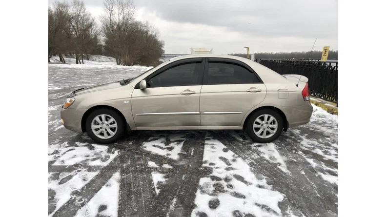 Kia Cerato 2007 - 10
