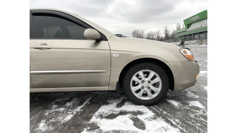 Kia Cerato 2007 - 12