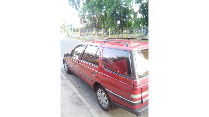 Peugeot 405 1990