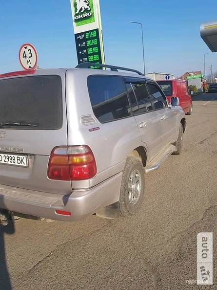 Toyota Land Cruiser 2001