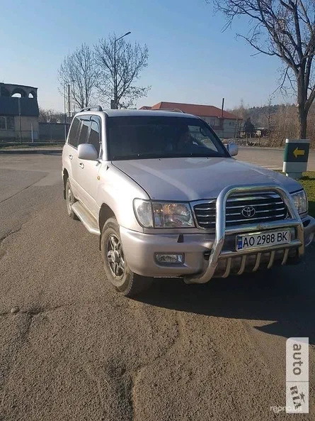 Toyota Land Cruiser 2001