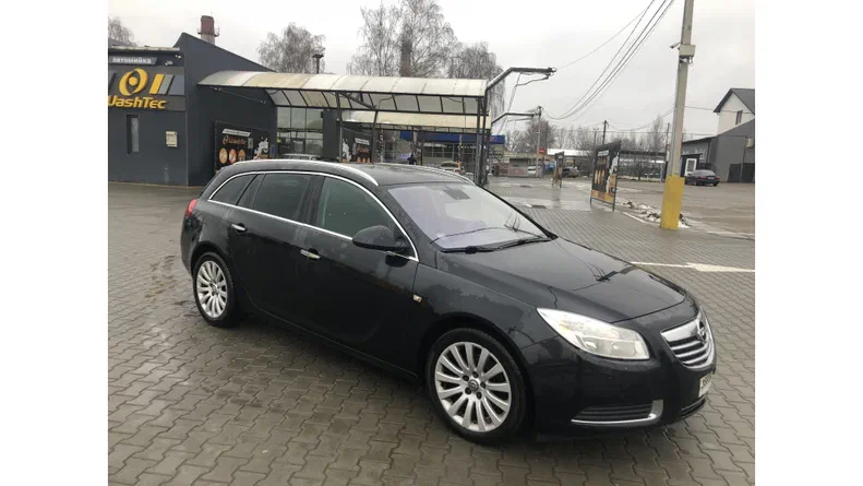 Opel Insignia 2011
