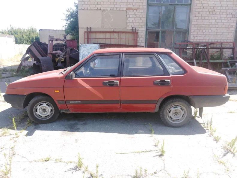 Lada (ВАЗ) 21099 1998 - 21