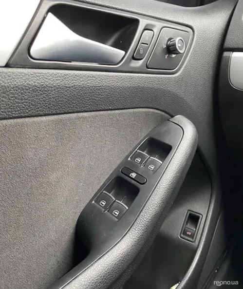 Volkswagen Jetta 2013 - 17