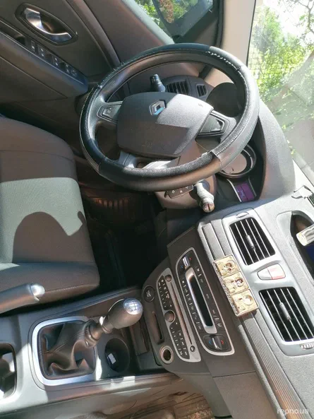 Renault Megane 2011 - 6