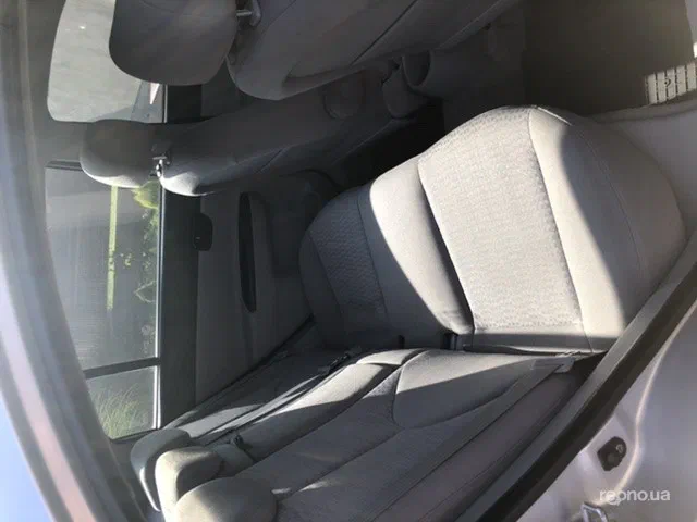 Hyundai Accent 2008 - 9