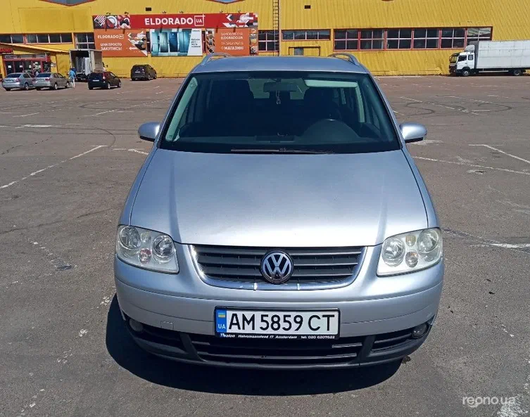 Volkswagen Touran 2003 - 9