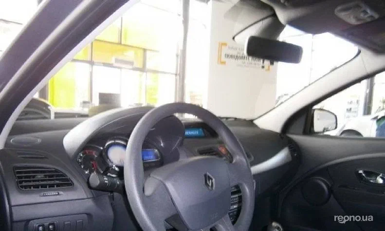 Renault Fluence 2015 - 4