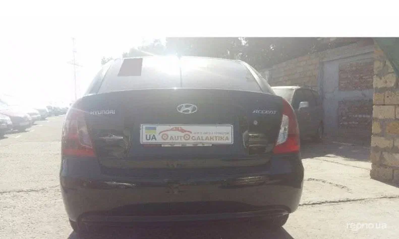 Hyundai Accent 2008 - 8