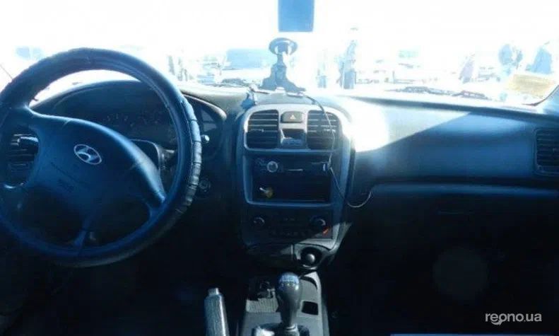 Hyundai Sonata 2003 - 10