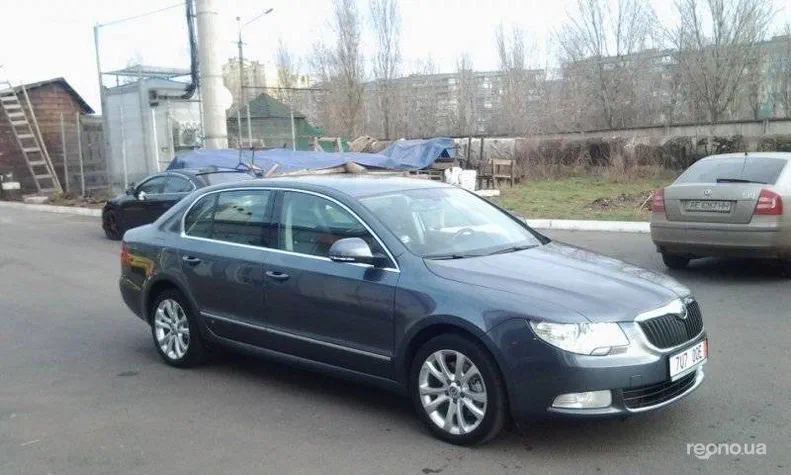 Skoda Superb 2009 - 8