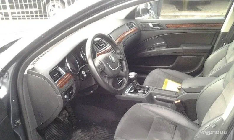 Skoda Superb 2009 - 1