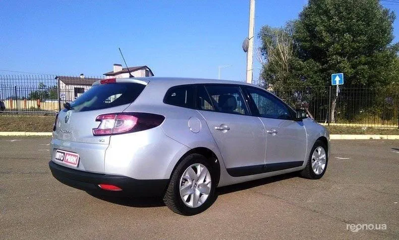 Renault Megane 2011 - 6