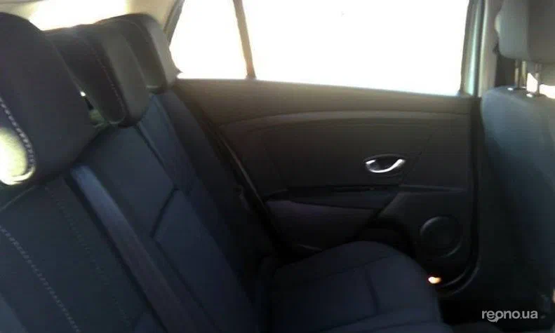 Renault Megane 2011 - 13