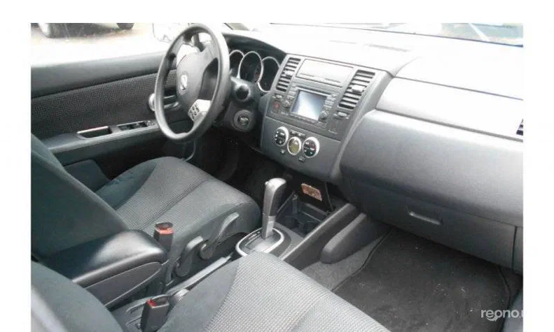 Nissan Tiida 2011 - 7