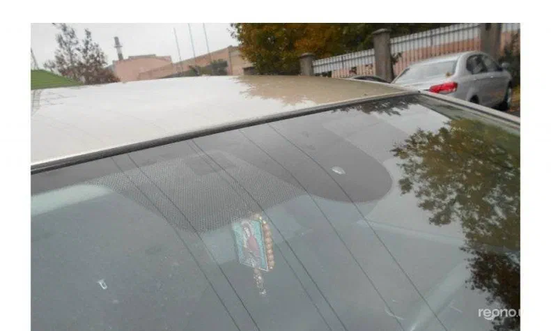 Nissan Tiida 2011 - 0