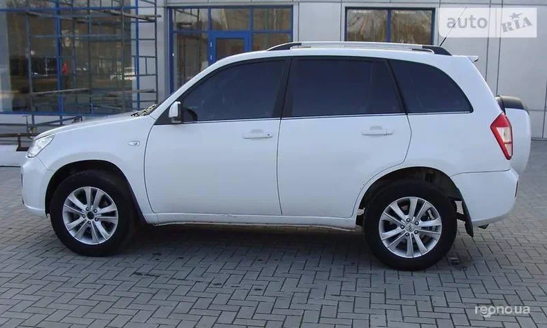 Chery Tiggo (T11) 2013 - 8