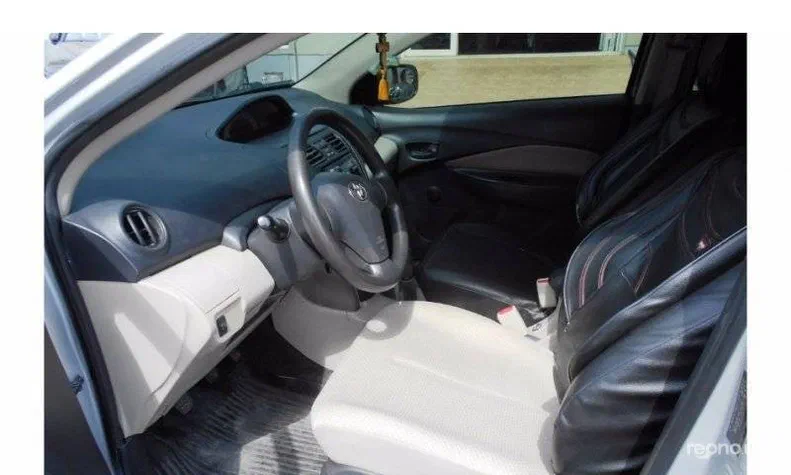 Toyota Yaris 2007 - 1