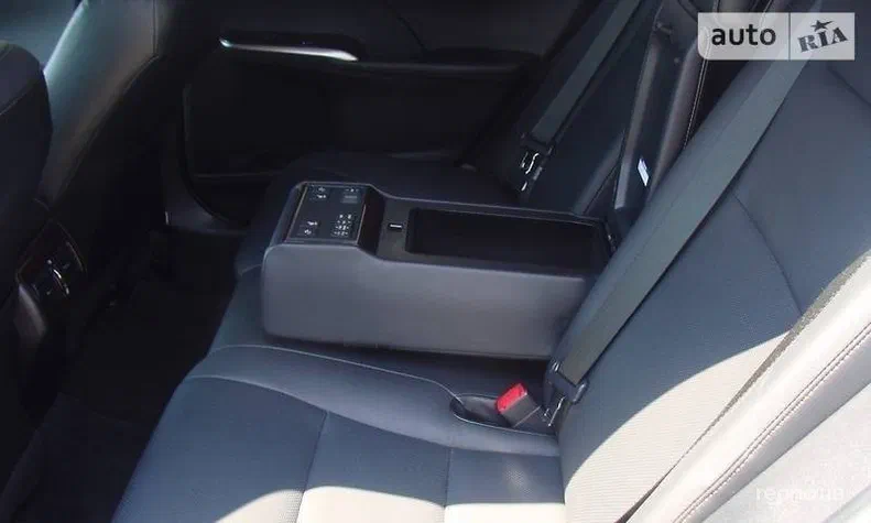 Toyota Camry 2014 - 10