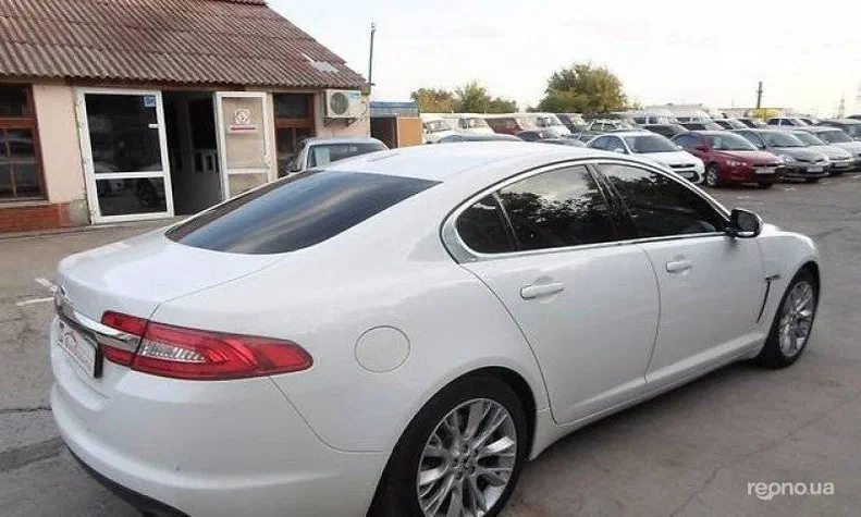 Jaguar XF 2012 - 4