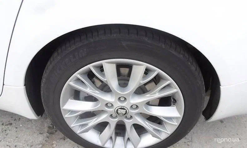 Jaguar XF 2012 - 5