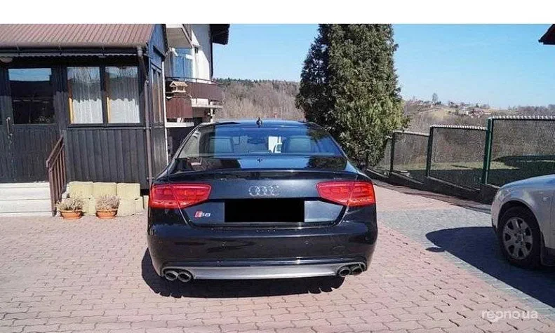 Audi A8 2012 - 3