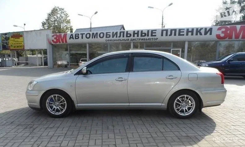 Toyota Avensis 2004 - 2