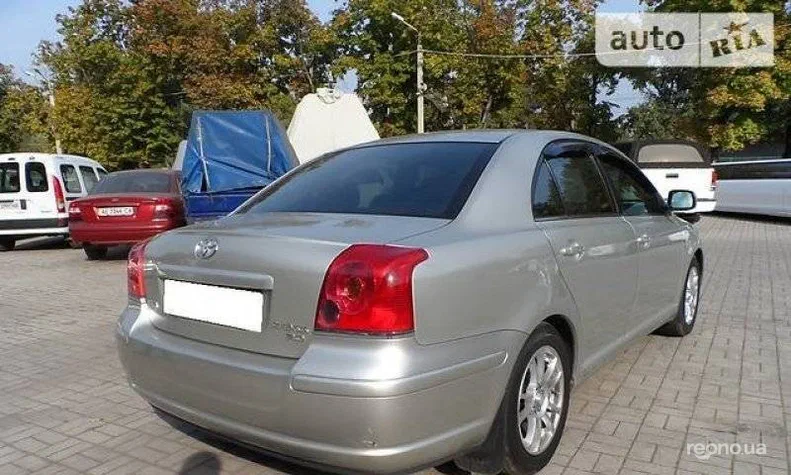 Toyota Avensis 2004 - 5