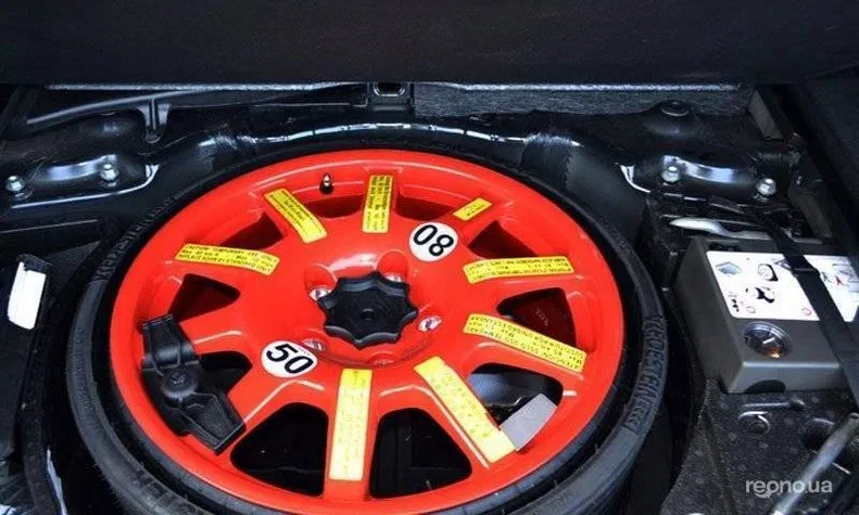 Volkswagen Touareg 2012 - 15