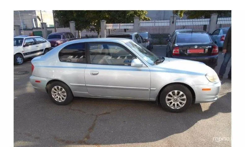 Hyundai Accent 2004 - 1