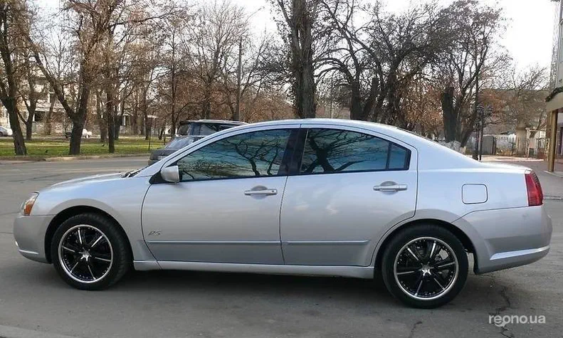 Mitsubishi Galant 2004 - 9