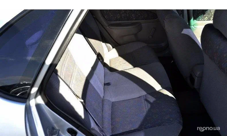 Toyota Corolla 1998 - 3