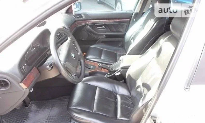 BMW 5 серія 2002 - 4